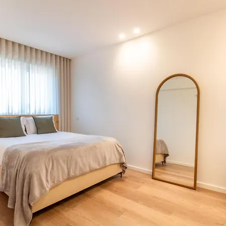 Peaceful 1br Near Metro By Lovelystay 波尔图