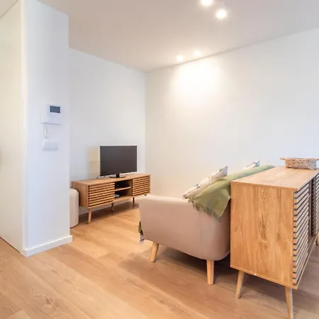 Peaceful 1br Near Metro By Lovelystay Appartement